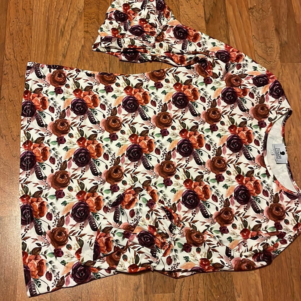 Dainty Jewell’s layering top ❤️ - Picture 1 of 3